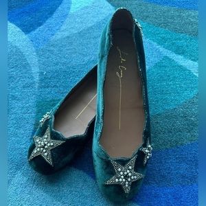 Lola Cruz women's velvet forest green star ballet flats sz EU 40 (size 9)